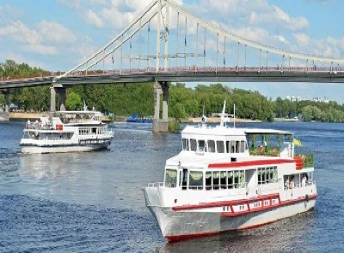 Планують поновити туристичний маршрут Дніпром: Київ-Чорнобиль 