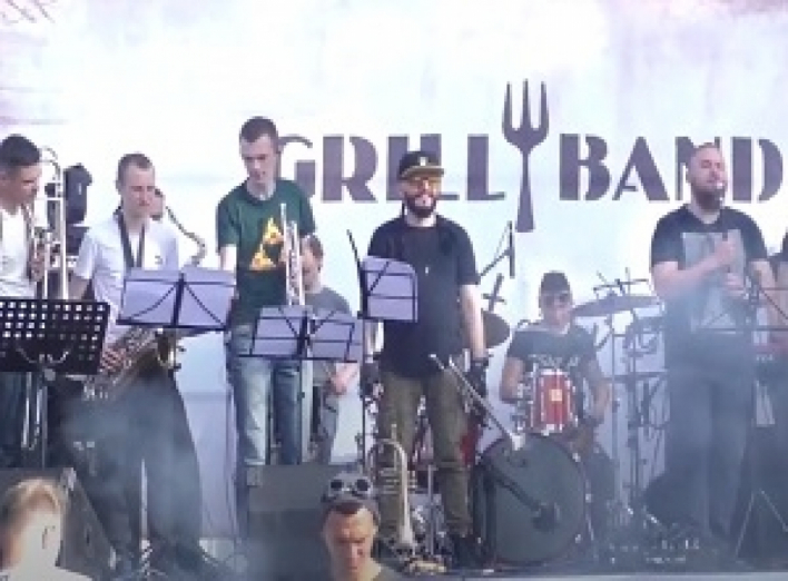 Бентежне шоу – «Grill Band» на День міста фото