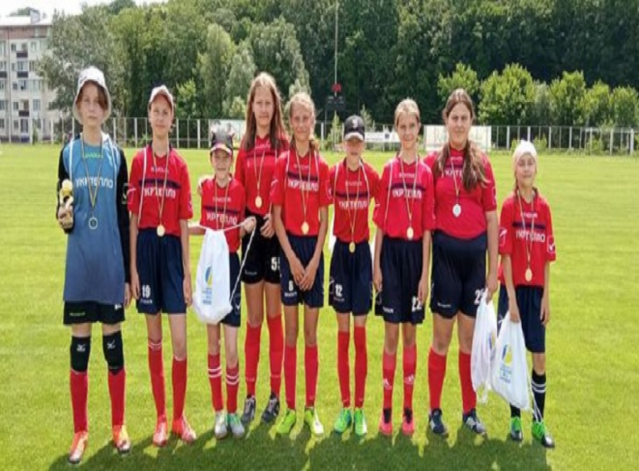 Наша команда у  Всеукраїнському фестивалі з футболу серед команд дівчат 2009-2010 р.н. і молодше фото