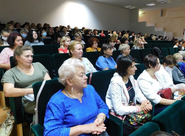 Педагогічна конференція «Освіта Славутича від старту до успіху» фото